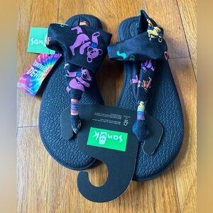 Sanuk Women’s Black Sandals with Multicolor Grateful Dead Bear Print